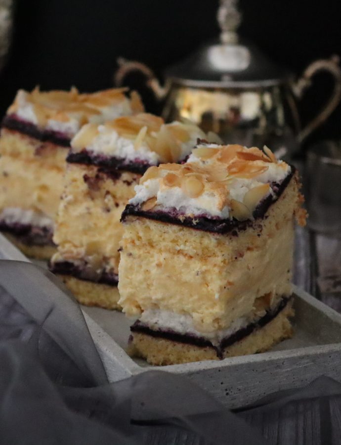 Heidelbeer-Mandelschnitte