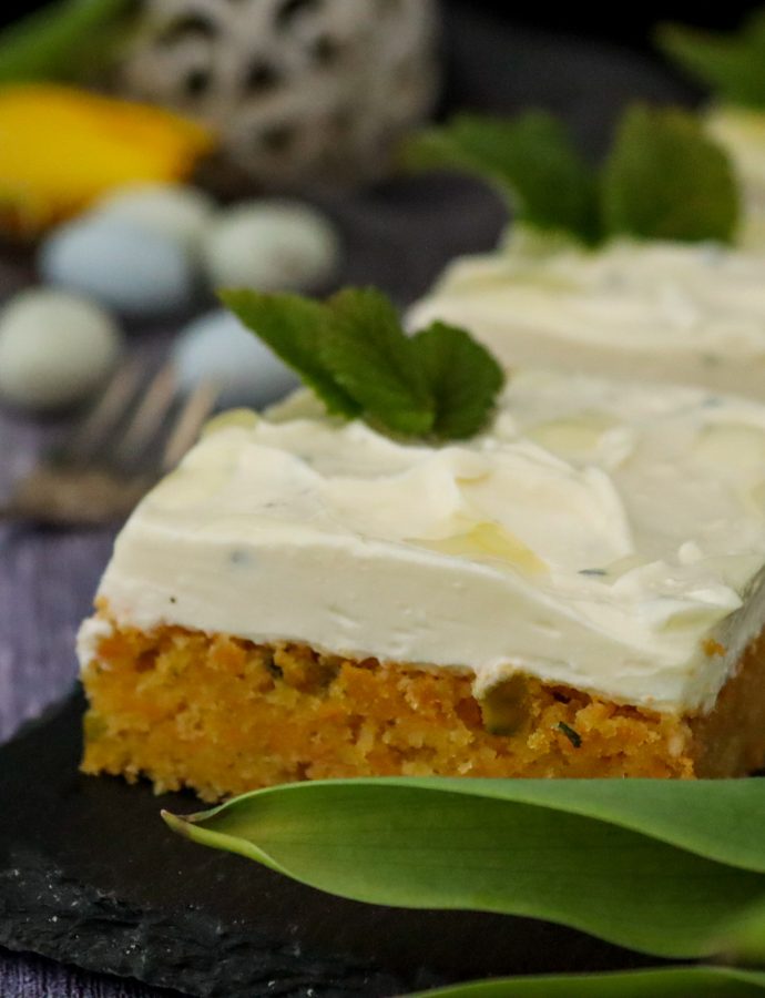 Limoncello-Carrotcake mit Ricottatopping und einer Limoncello-Soße