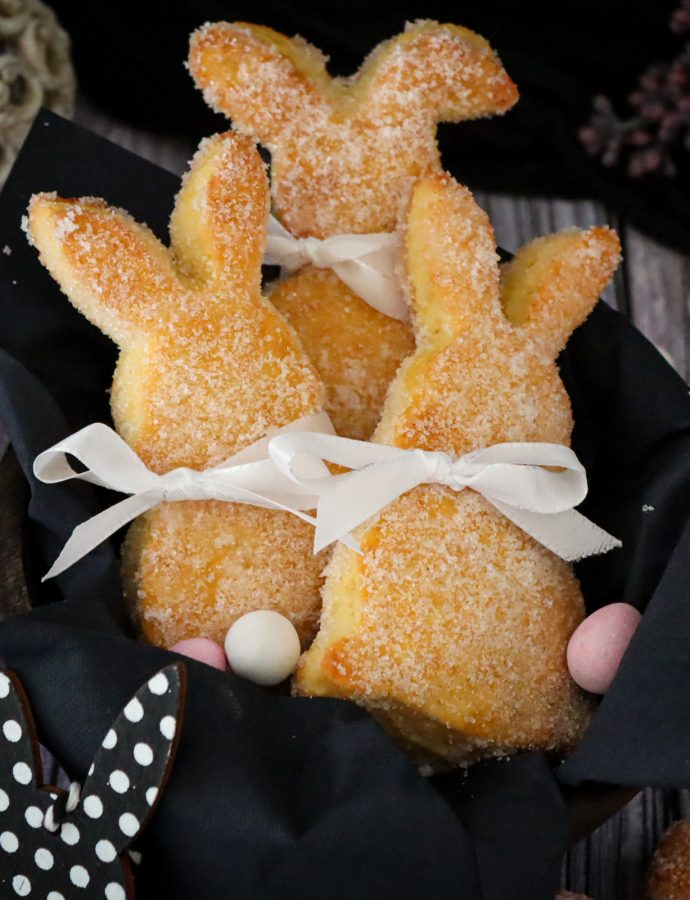 Osterhasen aus Quark-Öl-Teig